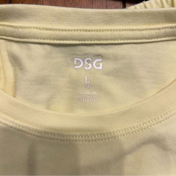 Nike Dri-Fit Tempo Running Shorts, Size L and DSG Top, Size L (14) Yellow, Blue - Picture 9 of 13